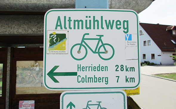 Wegweiser Altmühl-Radweg