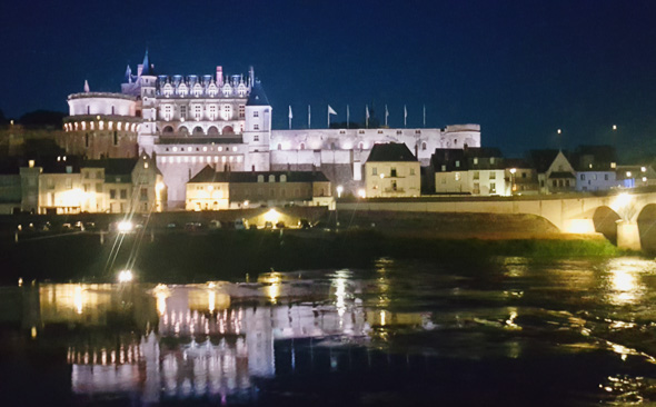 Amboise bei Nacht
