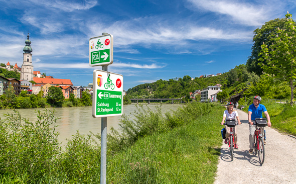 Der Tauern-Radweg, Radweg-Wegweiser