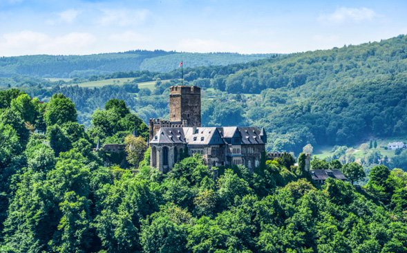 Lahn-Radweg, Burg Lahneck