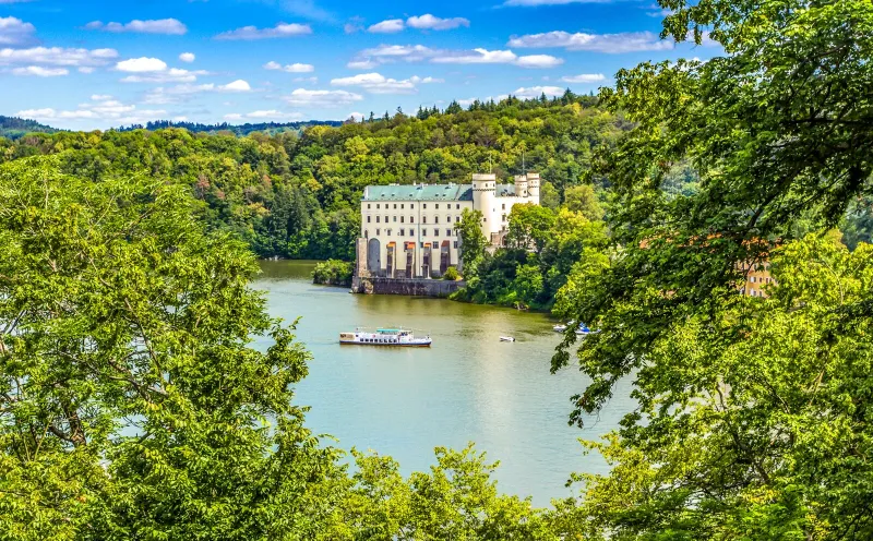 Orlík, Moldau-Radweg