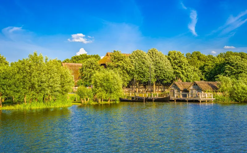 Wallmuseum mit Slawendorf in Oldenburg in Holstein