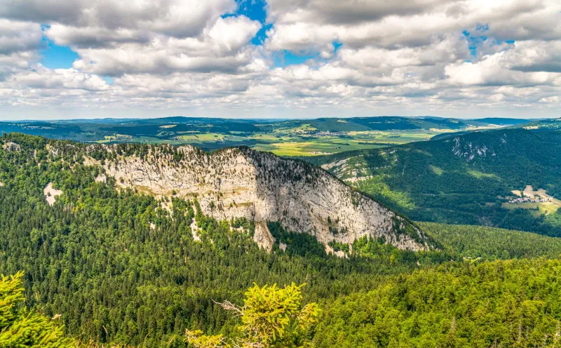 Val-de-Travers, Schweiz, Jura