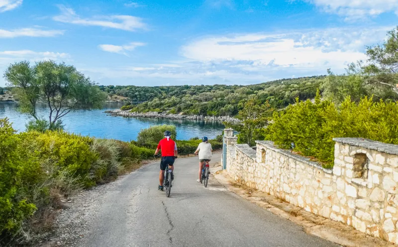 Radler auf der Insel Meganisi