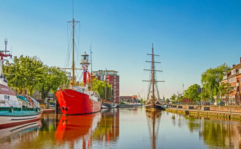 Der Hafen in Emden