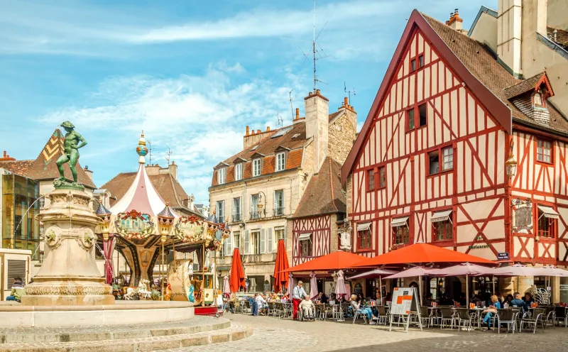 Place François Rude, Dijon