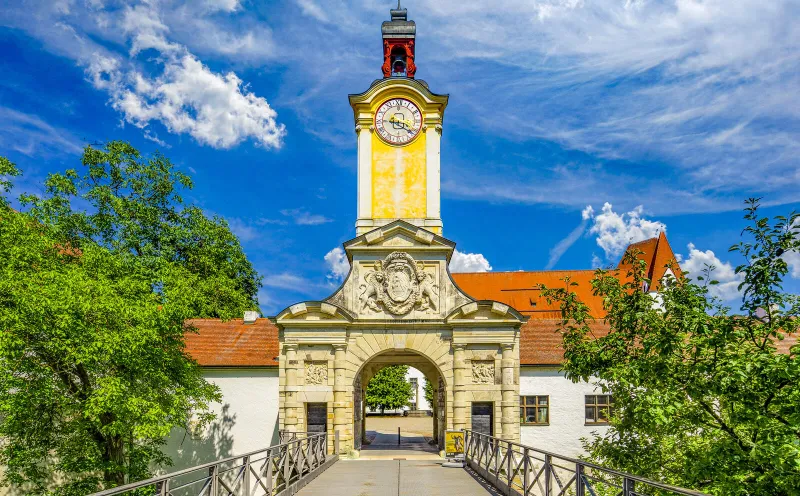 Barocker Uhrturm in Ingolstadt