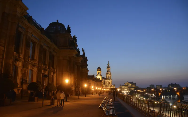 Die Dresdner Altstadt bei Nacht