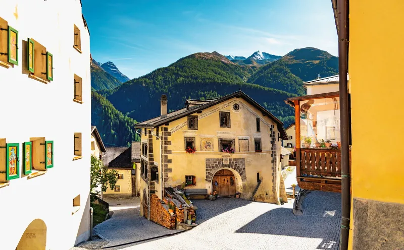 Bergdorf, Guarda, Gassen