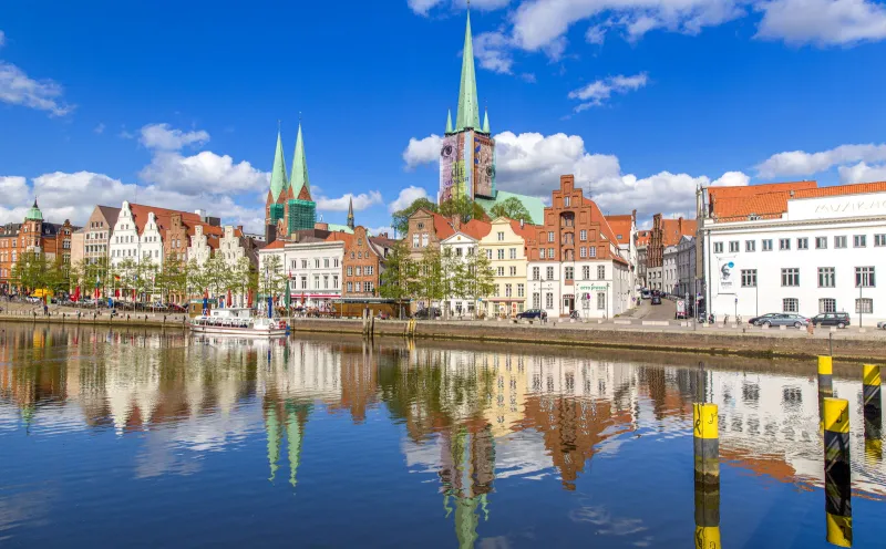 Kirchen, Altstadt, Lübeck
