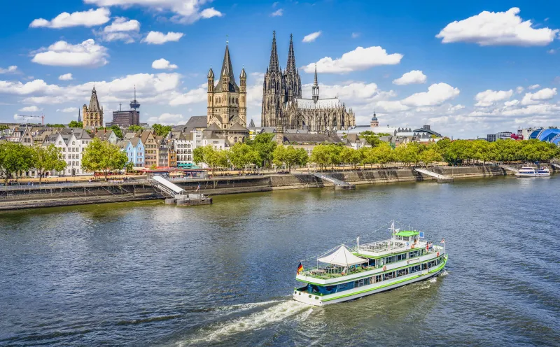 Dom und Rathaus_Köln