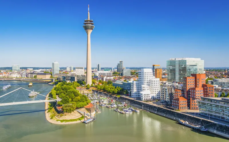Düsseldorf_Rheinturm