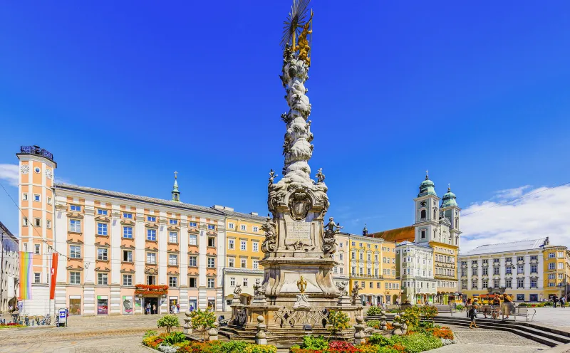 Linz, Hauptplatz, Dreifaltigkeitssäule