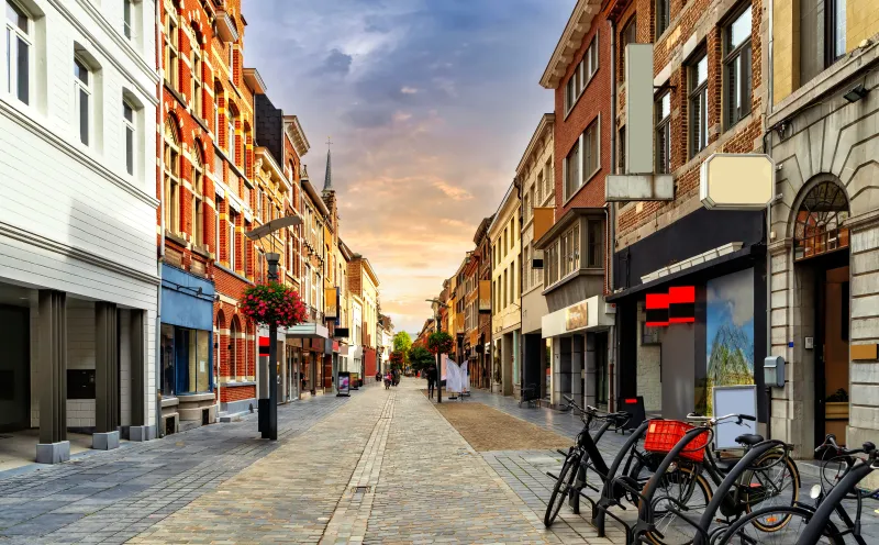 Stadtbild des Dorfes Maaseik