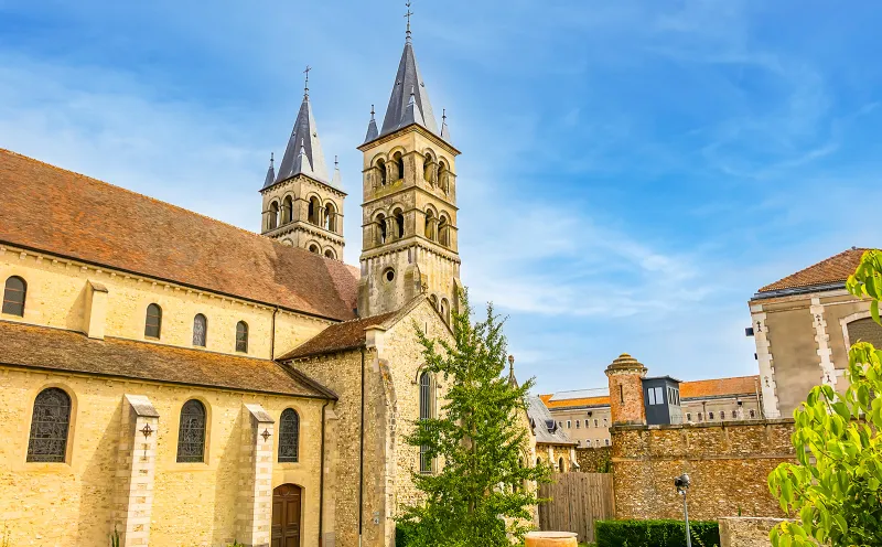 Stiftskirche Notre Dame in Melun