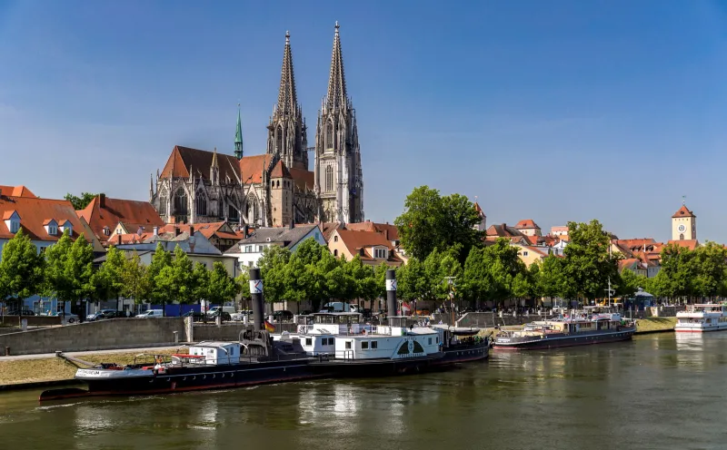 Regensburg_Dom und Donau