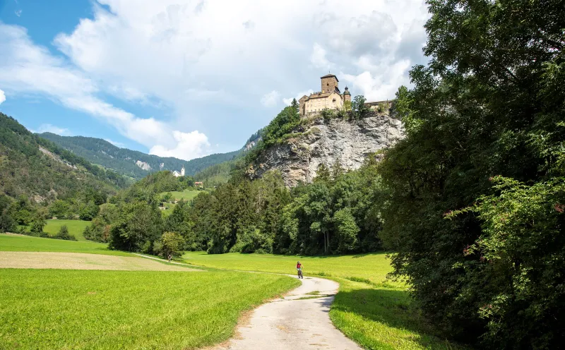 Schloss Ortenstein bei Rothenbrunnen
