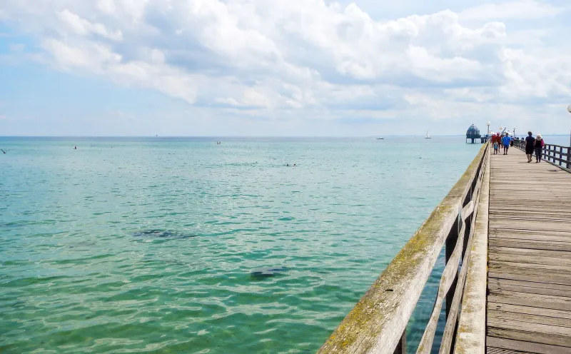 Die 300m lange Seebrücke bei Grömlitz