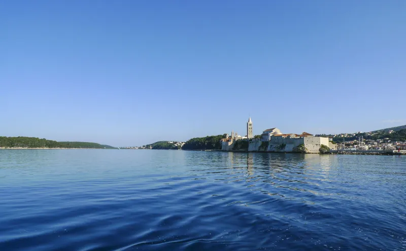 Überfahrt von der Insel Pag zur Insel Rab