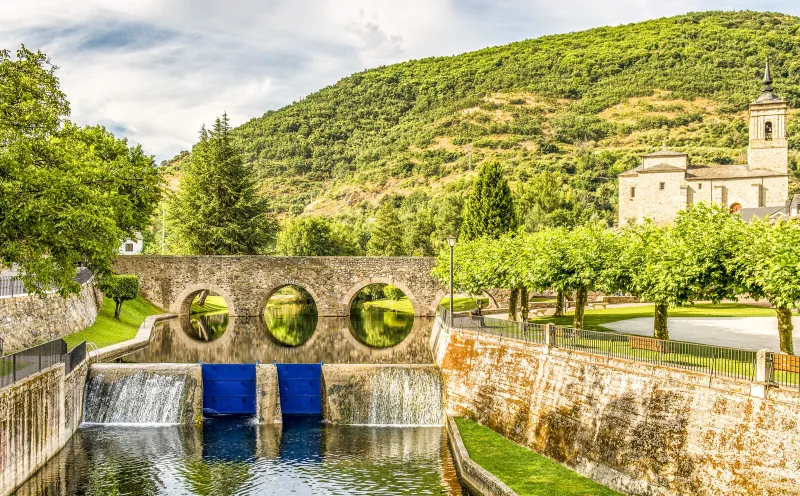 Brücke in Molinaseca