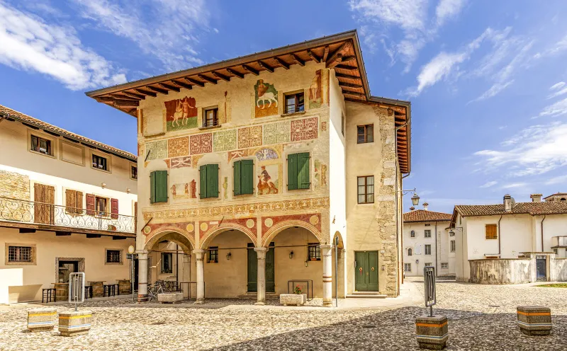 Spilimbergo, Casa