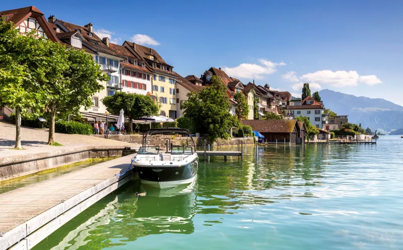 Zug am Zugersee