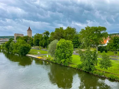 Blick von der Alten Mainbrücke auf Ochsenfurt
