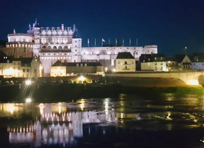 Amboise bei Nacht