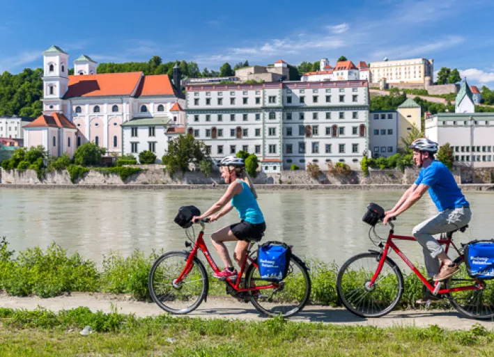 Der Donau-Radweg bei Passau
