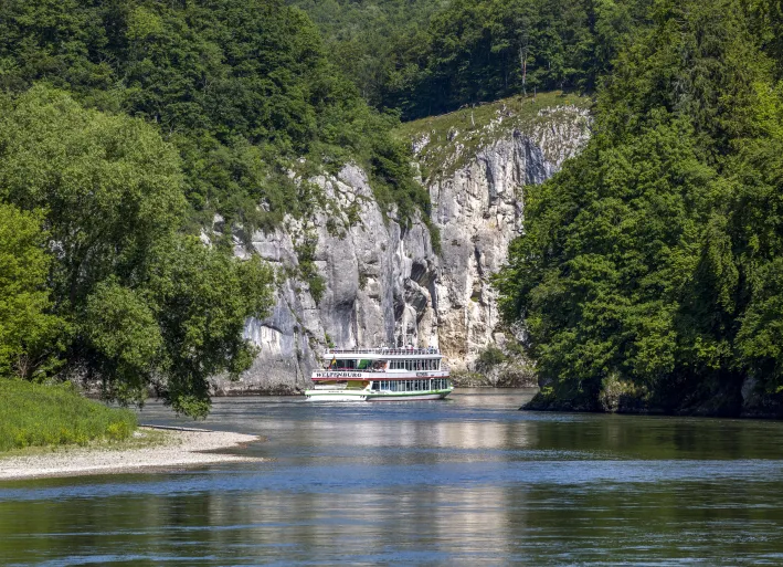 Schifffahrt durch den Donaudurchbruch