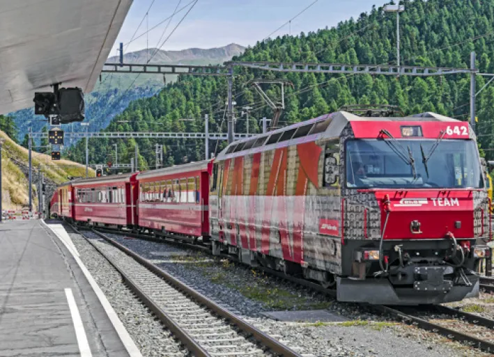 Inn-Radweg, Bahnhof St. Moritz