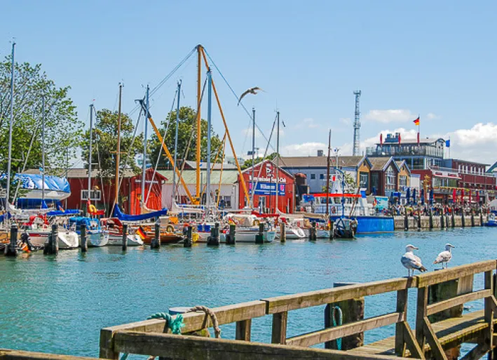 Alter Strom, Warnemünde, Flaniermeile, Hafen