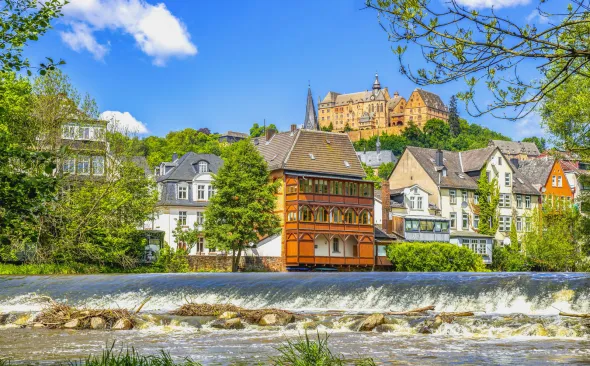Das Landgrafenschloss in der lebendigen Universitätsstadt Marburg