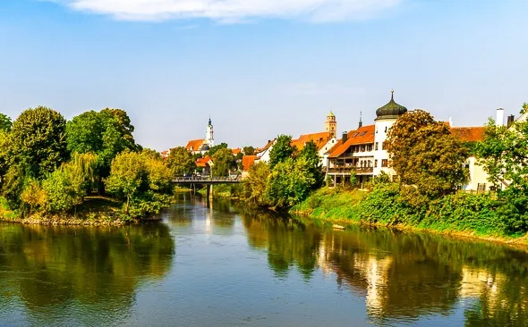 Der Zusammenfluss von Donau und Wörnitz 