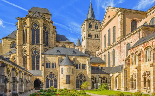Die Hohe Domkirche St. Peter zu Trier