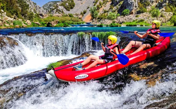 Mit dem Kajak im Zrmanja Canyon