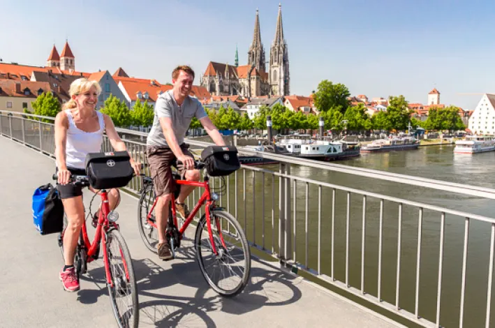 Donau-Radweg in Deutschland, Regensburg