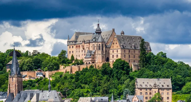 Lahn-Radweg, Landgrafenschloss Marburg