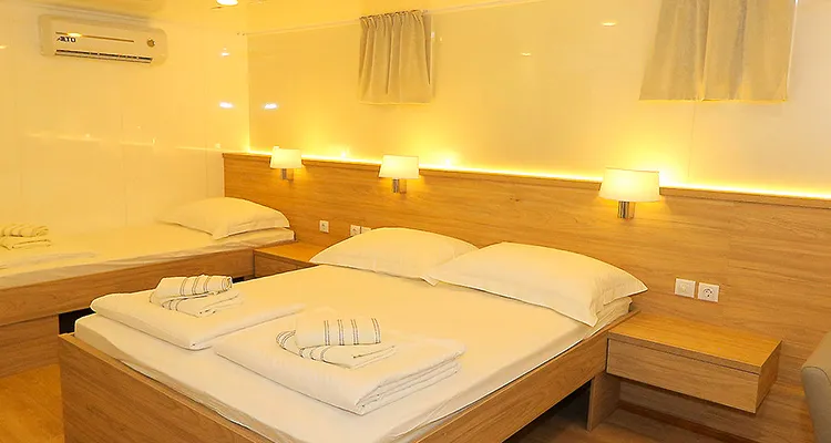 MY Relax, Dreibettkabine auf dem Unterdeck