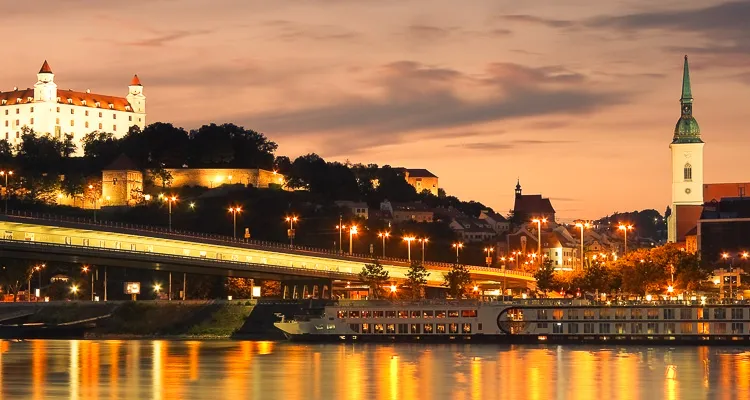 Wahrzeichen über der Donau: Burg Bratislava